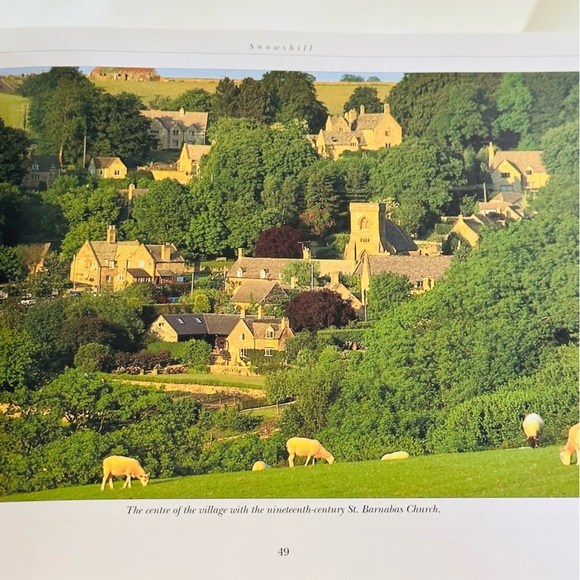 Cotswold Scene The Villages & Landscapes Chris Andrew’s Paperback Book - Picture 7 of 14